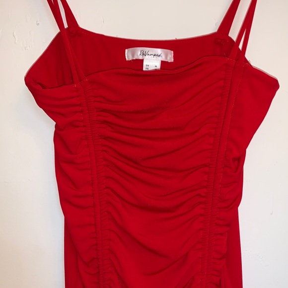 Sexy ruched red dress - Picture 2 of 4